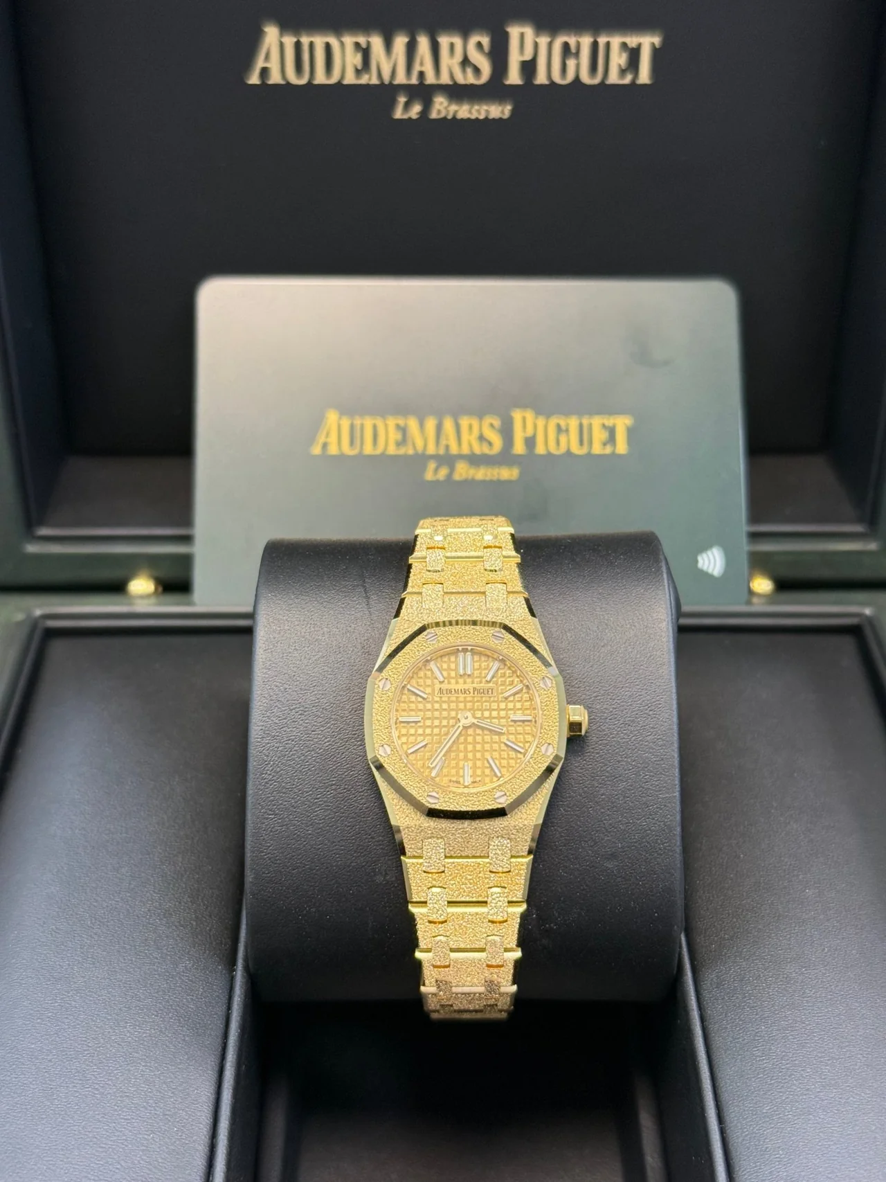 audemars-piguet-royal-oak-mini-frosted-yellow-gold-quartz-67630bagg1312ba01-807507_1280x.webp