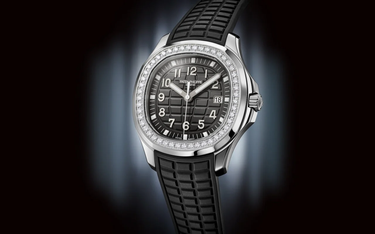 patek-philippe-aquanaut-luce-black-dial-steel-case-with-diamonds-ref-5267200a-001-884674_1280x.webp